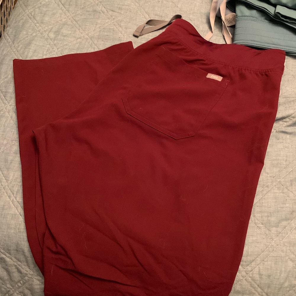 Women’s Figs Livingston Scrub Pants